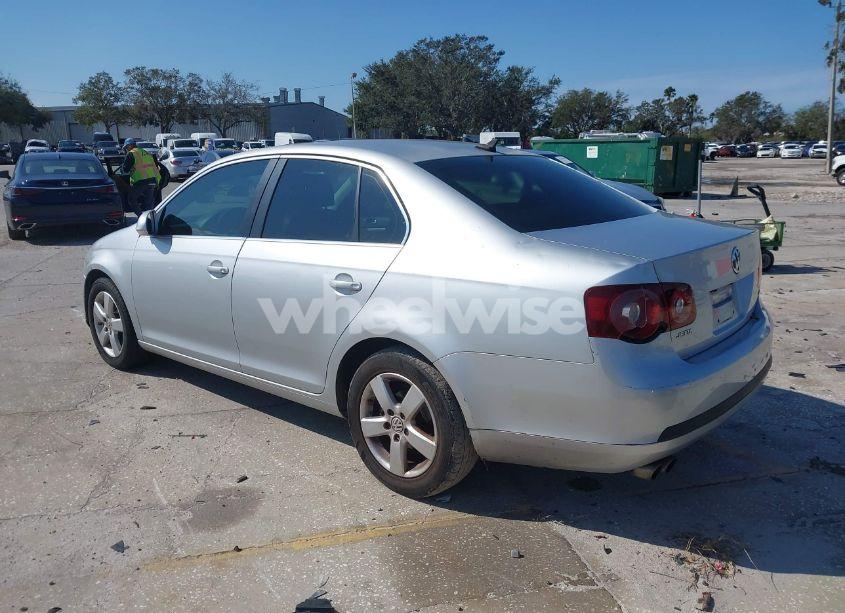 Photo 3 of 2005 Volkswagen Jetta 2.5 (VIN 3VWSF71K25M605140)