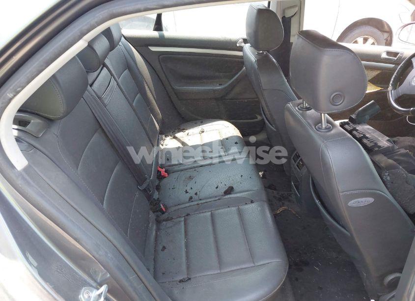 Photo 8 of 2005 Volkswagen Jetta 2.5 (VIN 3VWSF71K45M636485)