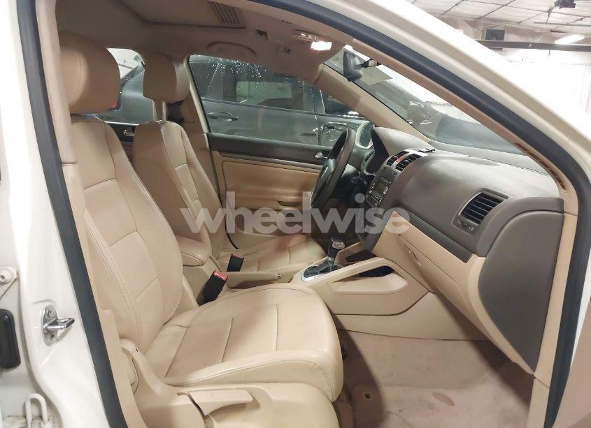 Photo 5 of 2005 Volkswagen Jetta 2.5 (VIN 3VWSF71K55M627164)