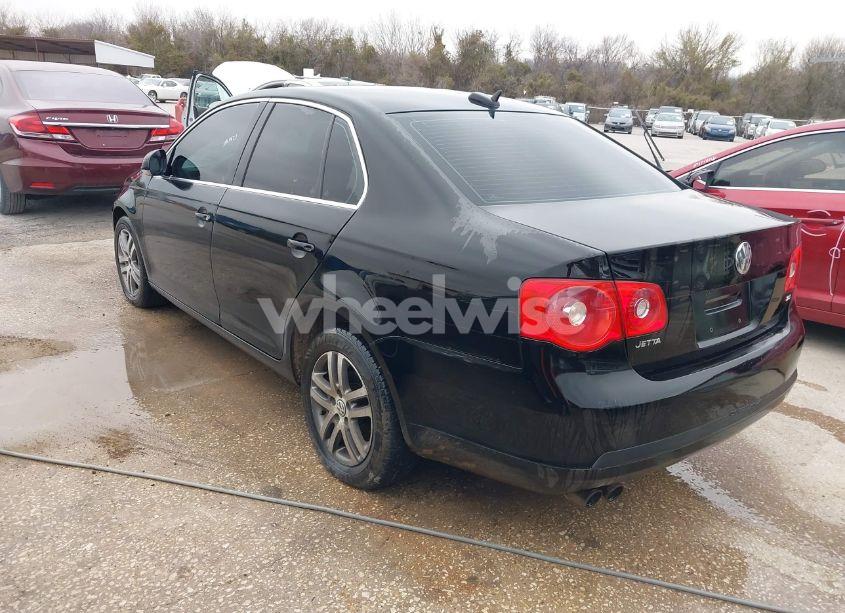 Photo 3 of 2006 Volkswagen Jetta 2.5 (VIN 3VWSF71K66M680103)