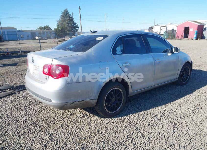 Photo 4 of 2006 Volkswagen Jetta 2.5 (VIN 3VWSF71KX6M625881)