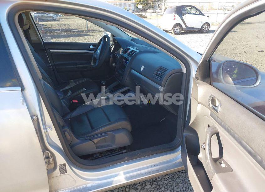 Photo 5 of 2006 Volkswagen Jetta 2.5 (VIN 3VWSF71KX6M625881)