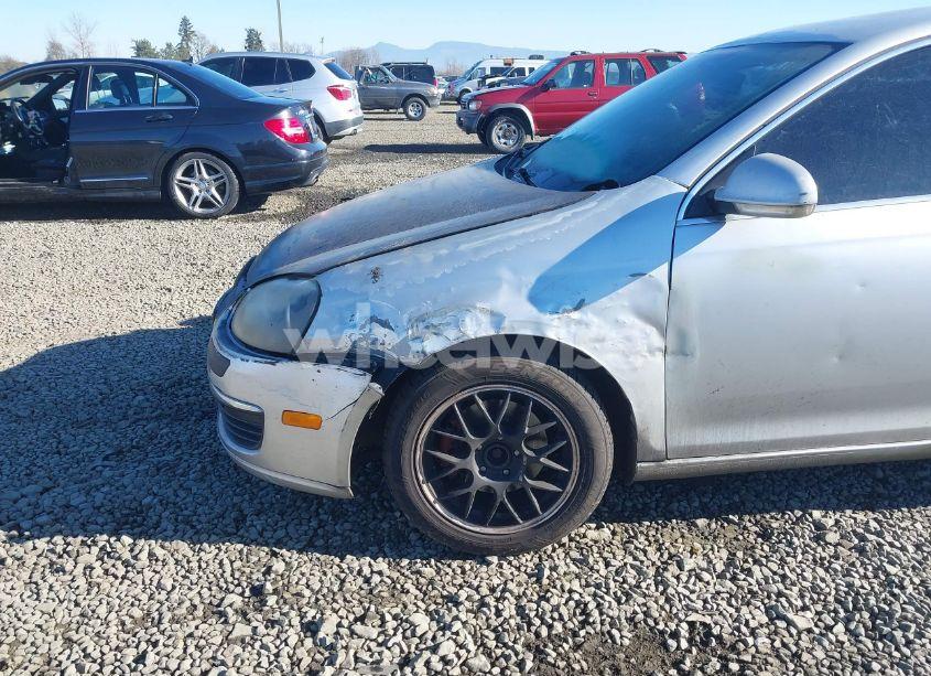 Photo 6 of 2006 Volkswagen Jetta 2.5 (VIN 3VWSF71KX6M625881)