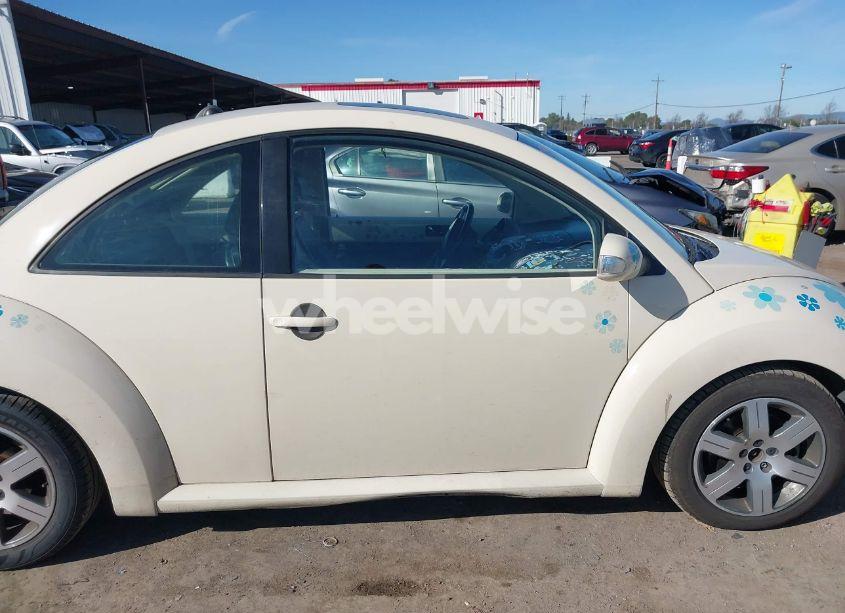 Photo 13 of 2006 Volkswagen New BEETLE 2.5 (VIN 3VWSG31CX6M409205)