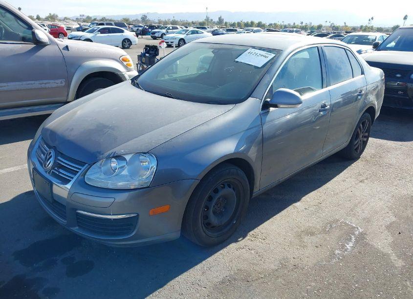Photo 2 of 2005 Volkswagen Jetta 2.5 (VIN 3VWSG71K25M614885)