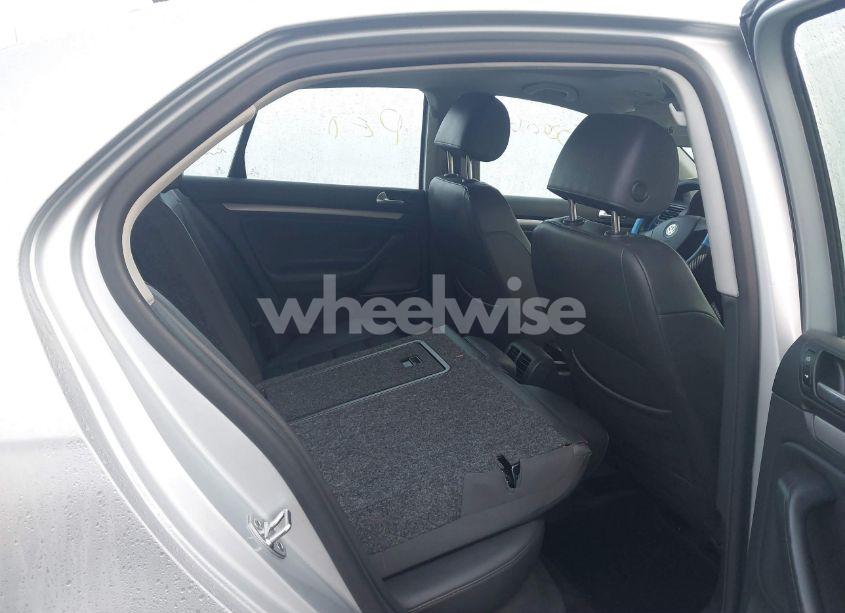 Photo 8 of 2006 Volkswagen Jetta 2.5 (VIN 3VWSG71K26M796167)
