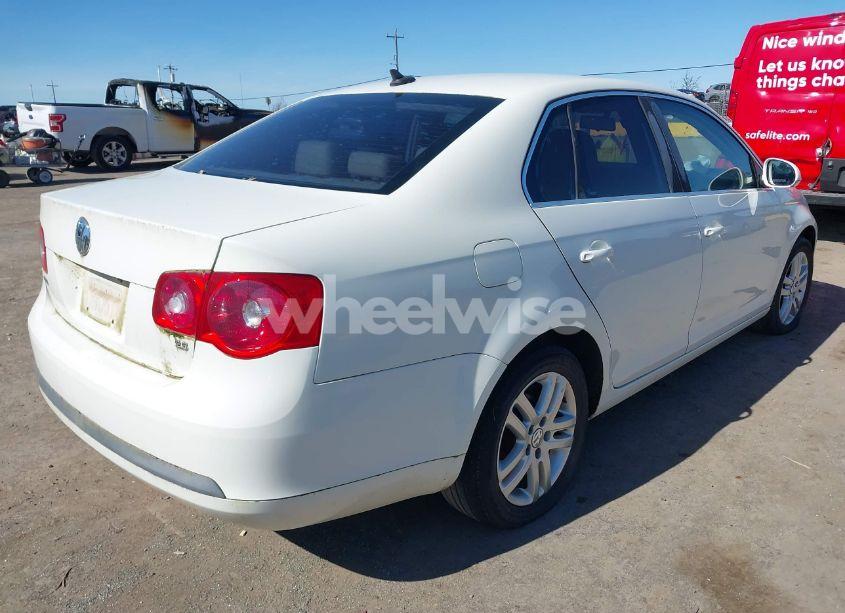 Photo 4 of 2007 Volkswagen Jetta 2.5 (VIN 3VWSG81K27M010455)