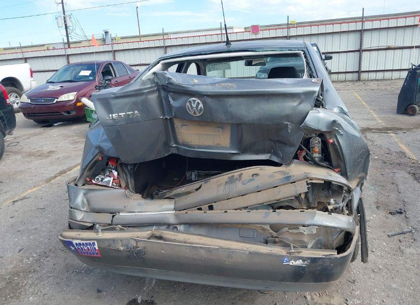 Photo 16 of 2004 Volkswagen Jetta GLS 2.0L (VIN 3VWSK69M54M103782)