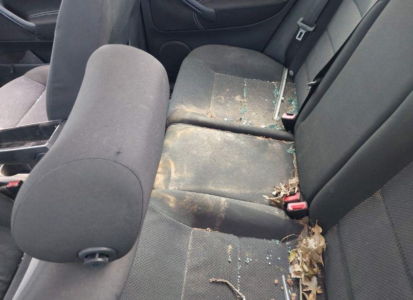 Photo 8 of 2004 Volkswagen Jetta GLS 2.0L (VIN 3VWSK69M54M103782)