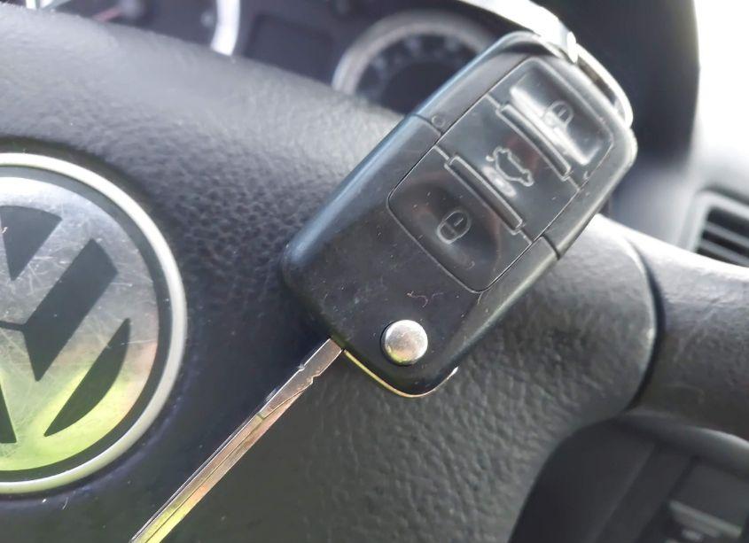 Photo 11 of 2004 Volkswagen Jetta GLS 2.0L (VIN 3VWSK69M84M102755)