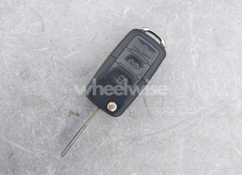 Photo 11 of 2006 Volkswagen New BEETLE TDI (VIN 3VWSR31CX6M406198)