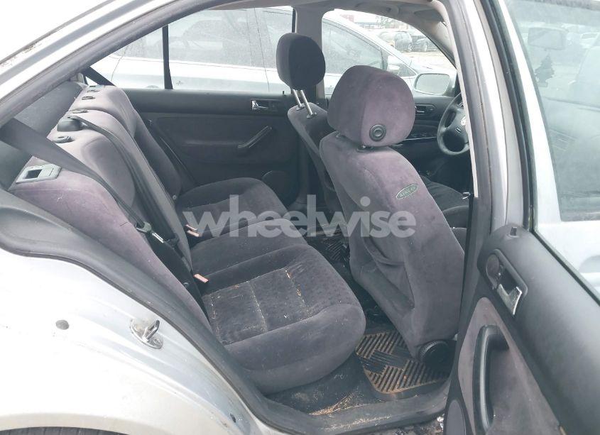 Photo 8 of 2004 Volkswagen Jetta GLS TDI (VIN 3VWSR69MX4M065963)