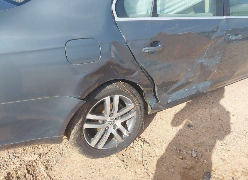 Photo 6 of 2006 Volkswagen Jetta TDI (VIN 3VWST71K56M681722)