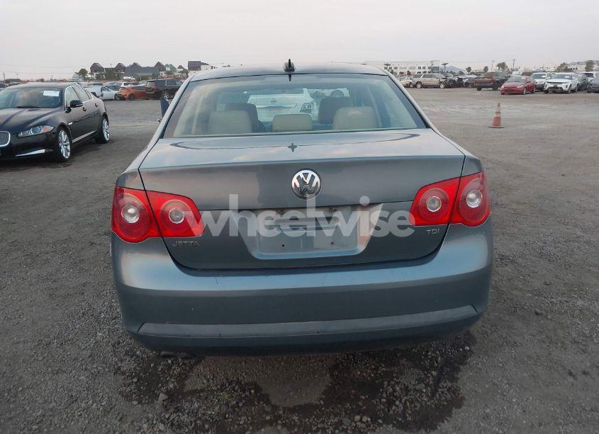 Photo 16 of 2006 Volkswagen Jetta TDI (VIN 3VWST71K86M843164)