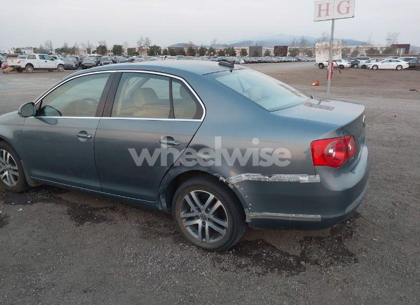 Photo 6 of 2006 Volkswagen Jetta TDI (VIN 3VWST71K86M843164)