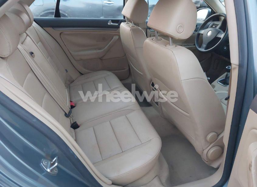 Photo 8 of 2006 Volkswagen Jetta TDI (VIN 3VWST71K86M843164)