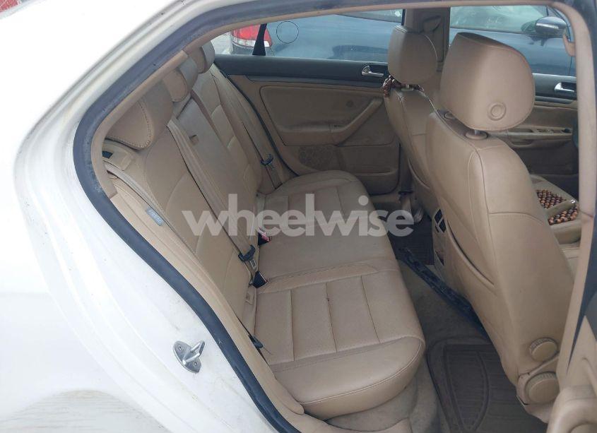 Photo 8 of 2006 Volkswagen Jetta TDI (VIN 3VWST81K76M727220)