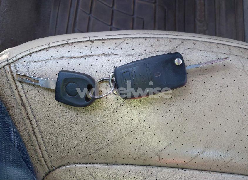 Photo 11 of 2006 Volkswagen New BEETLE 2.5 (VIN 3VWSW31C56M403105)