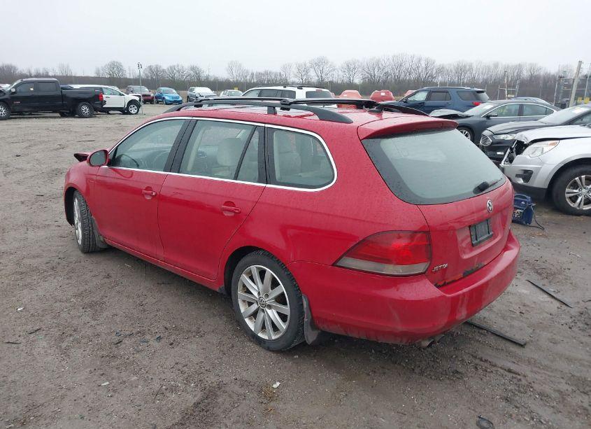 Photo 3 of 2010 Volkswagen Jetta TDI (VIN 3VWTL7AJ5AM669901)