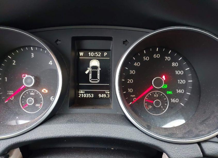 Photo 7 of 2010 Volkswagen Jetta TDI (VIN 3VWTL7AJ5AM669901)