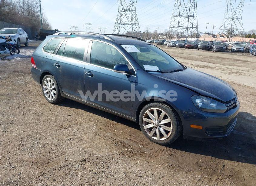 2010 Volkswagen Jetta TDI (VIN 3VWTL7AJ8AM684201) main photo