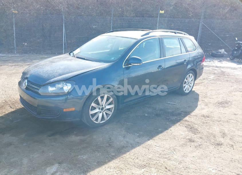 Photo 2 of 2010 Volkswagen Jetta TDI (VIN 3VWTL7AJ8AM684201)