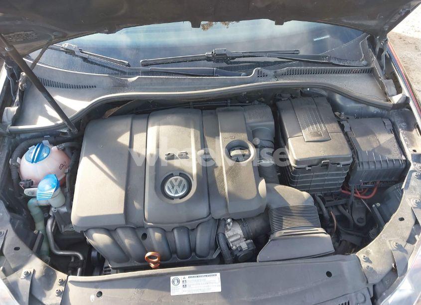 Photo 10 of 2010 Volkswagen Jetta SE (VIN 3VWTZ7AJ5AM663711)