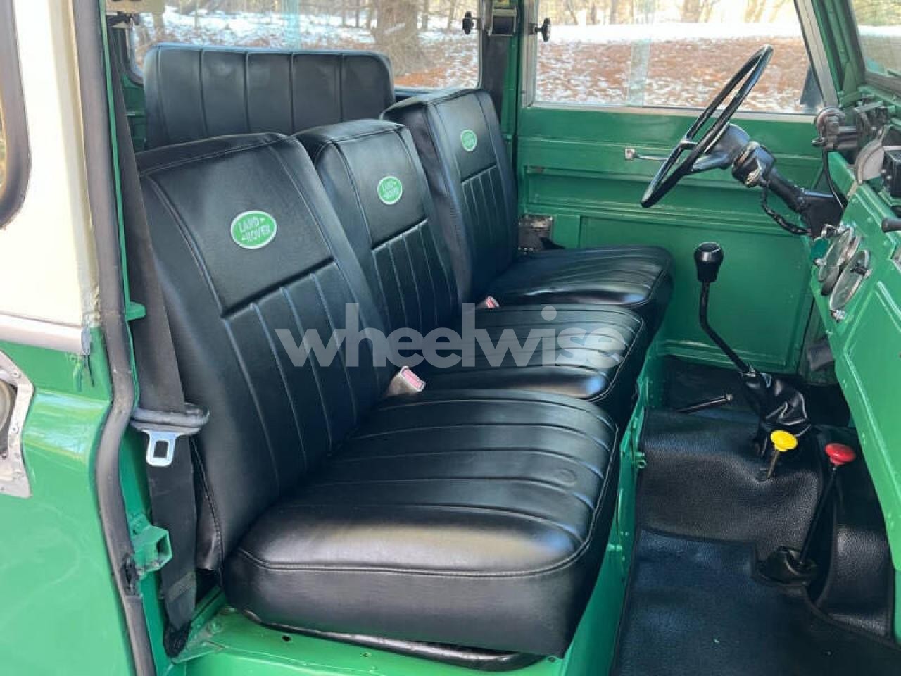 Photo 5 of 1961 LAND ROVER 88 SER IIA (VIN 3VWVS7AT7EM636840)