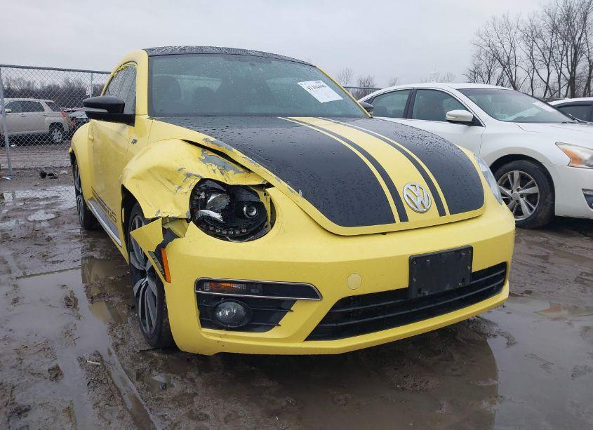 2014 Volkswagen Beetle 2.0T GSR (VIN 3VWVT7AT0EM629323) main photo