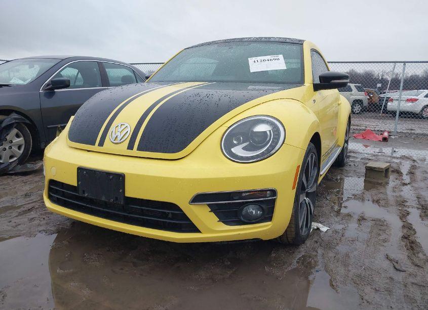 Photo 2 of 2014 Volkswagen Beetle 2.0T GSR (VIN 3VWVT7AT0EM629323)