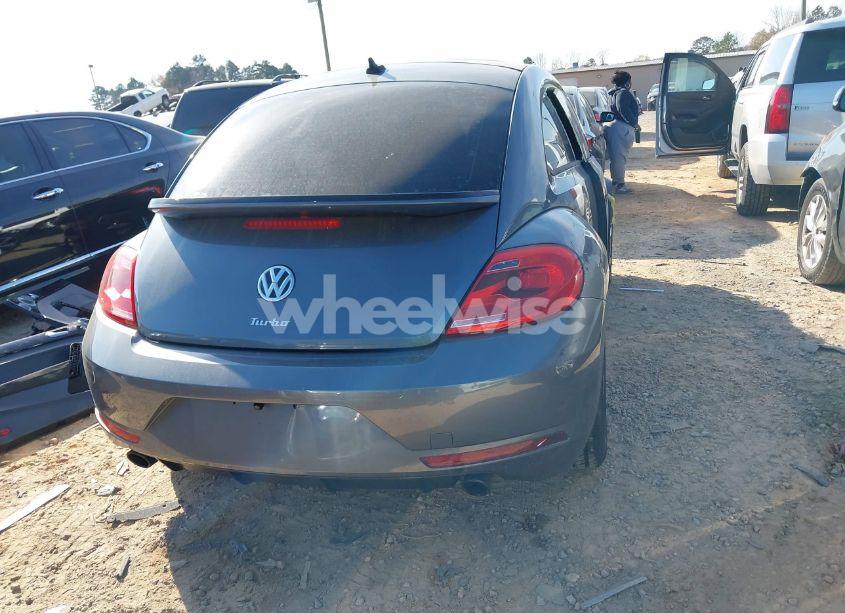 Photo 17 of 2014 Volkswagen Beetle 2.0T R-LINE (VIN 3VWVT7AT0EM652262)