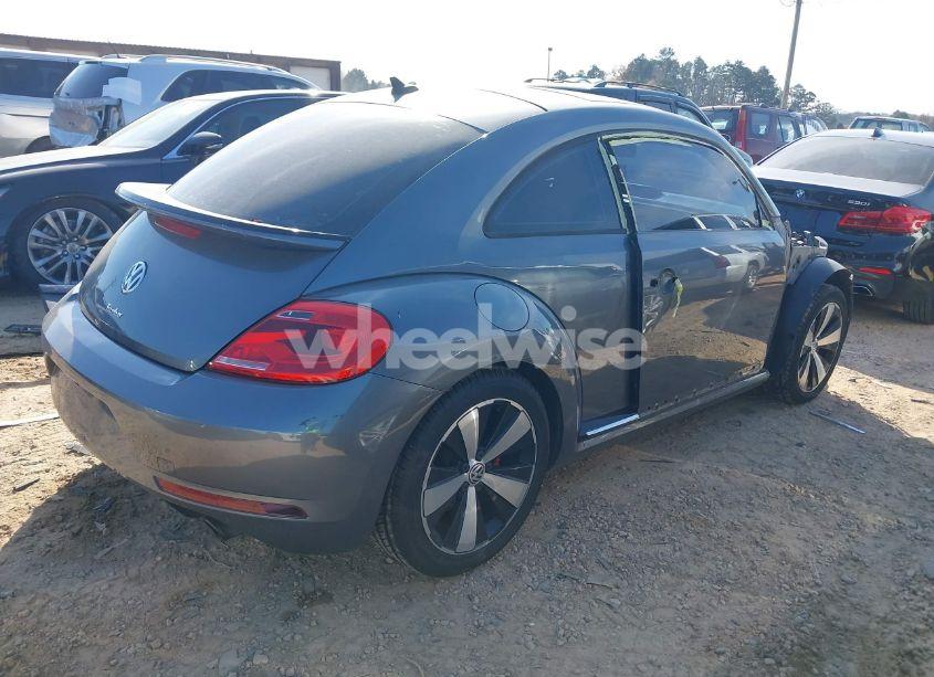 Photo 4 of 2014 Volkswagen Beetle 2.0T R-LINE (VIN 3VWVT7AT0EM652262)