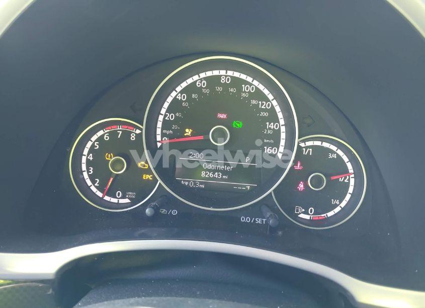 Photo 7 of 2014 Volkswagen Beetle 2.0T R-LINE (VIN 3VWVT7AT0EM652262)