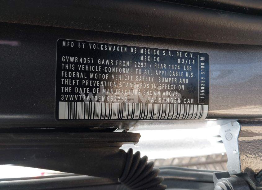 Photo 9 of 2014 Volkswagen Beetle 2.0T R-LINE (VIN 3VWVT7AT0EM652262)