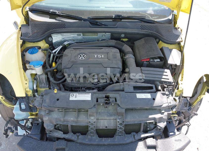 Photo 10 of 2014 Volkswagen Beetle 2.0T GSR (VIN 3VWVT7AT3EM611463)