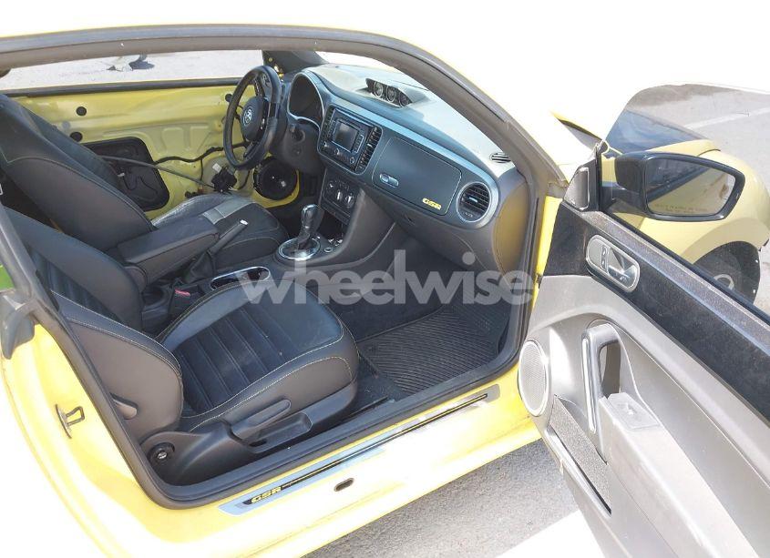 Photo 5 of 2014 Volkswagen Beetle 2.0T GSR (VIN 3VWVT7AT3EM611463)