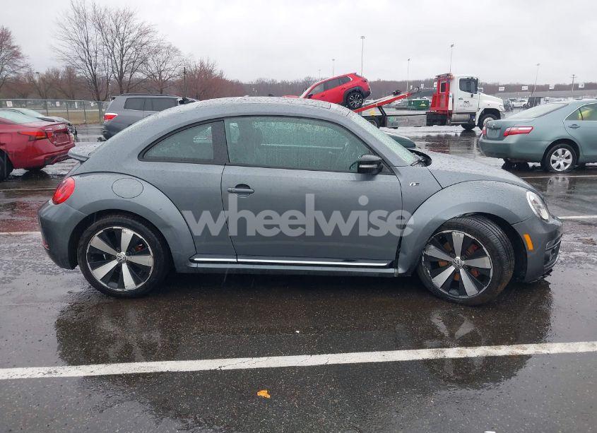 Photo 13 of 2014 Volkswagen Beetle 2.0T R-LINE (VIN 3VWVT7AT7EM639203)
