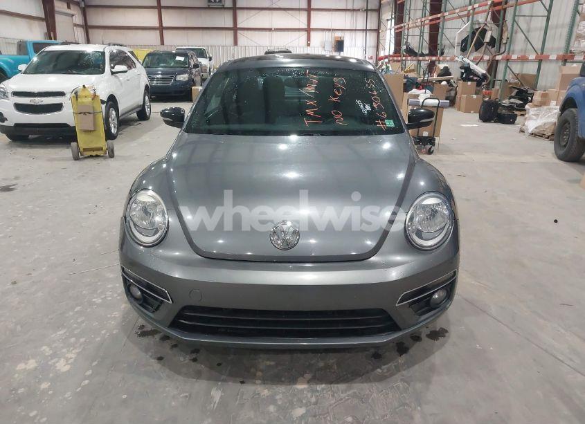 Photo 12 of 2014 Volkswagen Beetle 2.0T R-LINE (VIN 3VWVT7AT8EM630655)
