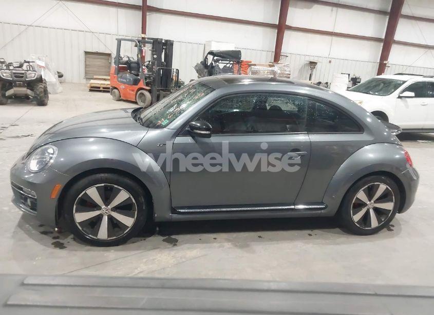 Photo 14 of 2014 Volkswagen Beetle 2.0T R-LINE (VIN 3VWVT7AT8EM630655)