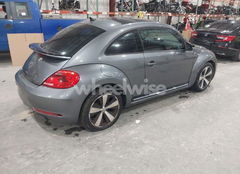 Photo 4 of 2014 Volkswagen Beetle 2.0T R-LINE (VIN 3VWVT7AT8EM630655)
