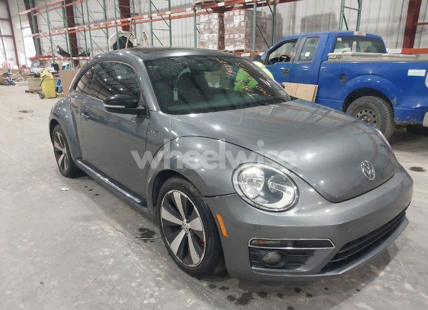 Photo 6 of 2014 Volkswagen Beetle 2.0T R-LINE (VIN 3VWVT7AT8EM630655)