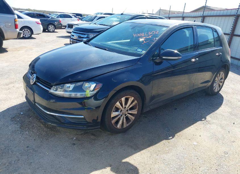 Photo 2 of 2020 Volkswagen Golf 1.4T TSI (VIN 3VWW57AU2LM011893)