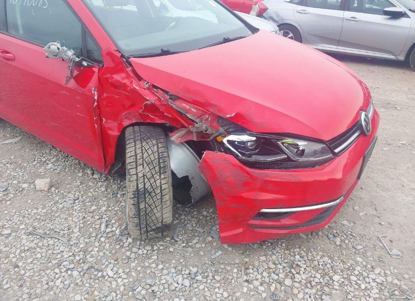 Photo 6 of 2019 Volkswagen Golf SPORTWAGEN 1.4T S/1.4T SE (VIN 3VWY57AU1KM500101)