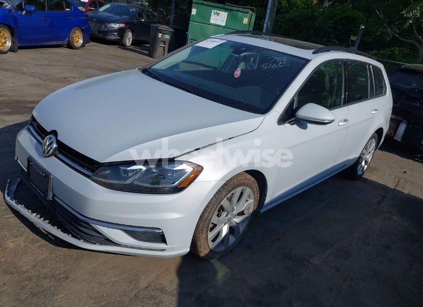 Photo 2 of 2019 Volkswagen Golf SPORTWAGEN 1.4T S/1.4T SE (VIN 3VWY57AU3KM515165)