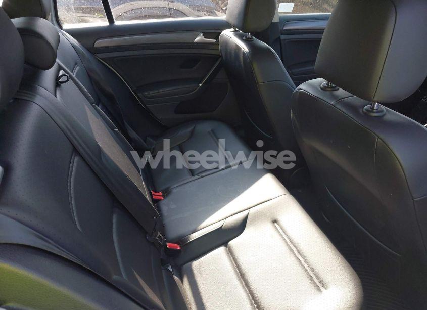 Photo 8 of 2019 Volkswagen Golf SPORTWAGEN 1.4T S/1.4T SE (VIN 3VWY57AU3KM515165)