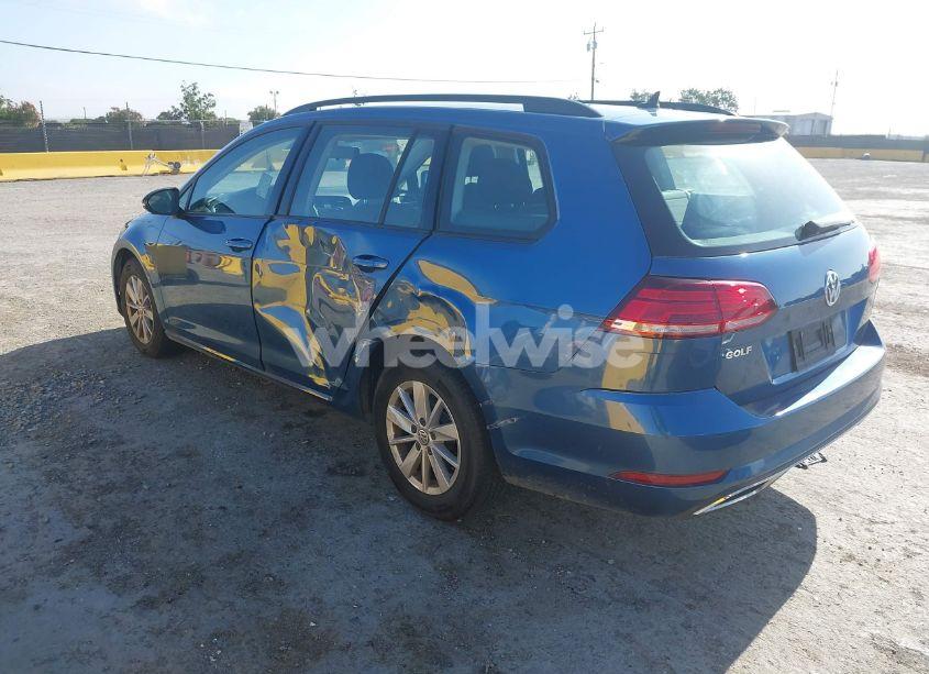 Photo 3 of 2019 Volkswagen Golf SPORTWAGEN 1.4T S/1.4T SE (VIN 3VWY57AU6KM515323)