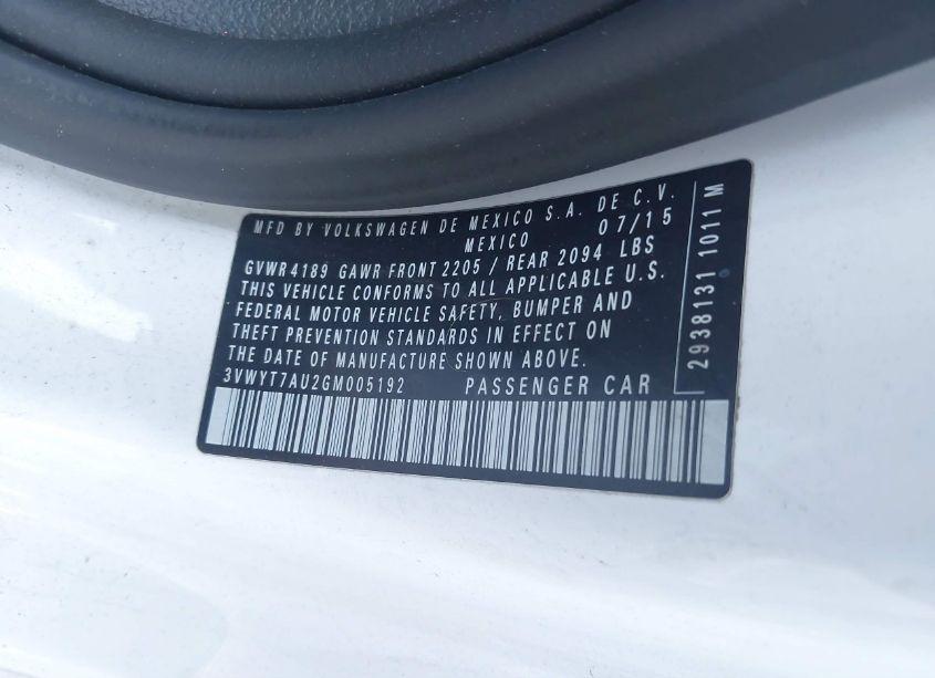 Photo 9 of 2016 Volkswagen Golf GTI SE 2-DOOR (VIN 3VWYT7AU2GM005192)