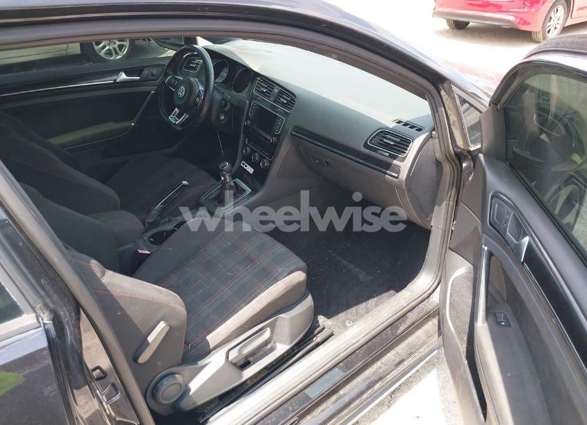 Photo 5 of 2015 Volkswagen Golf GTI 2.0T S 2-DOOR (VIN 3VWYT7AU5FM070973)