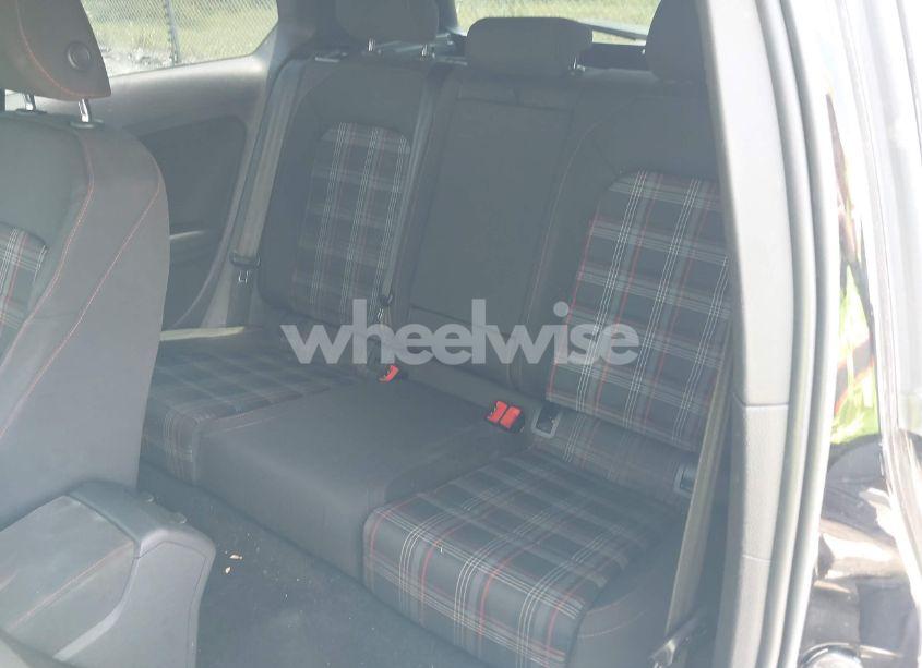 Photo 8 of 2015 Volkswagen Golf GTI 2.0T S 2-DOOR (VIN 3VWYT7AU5FM070973)