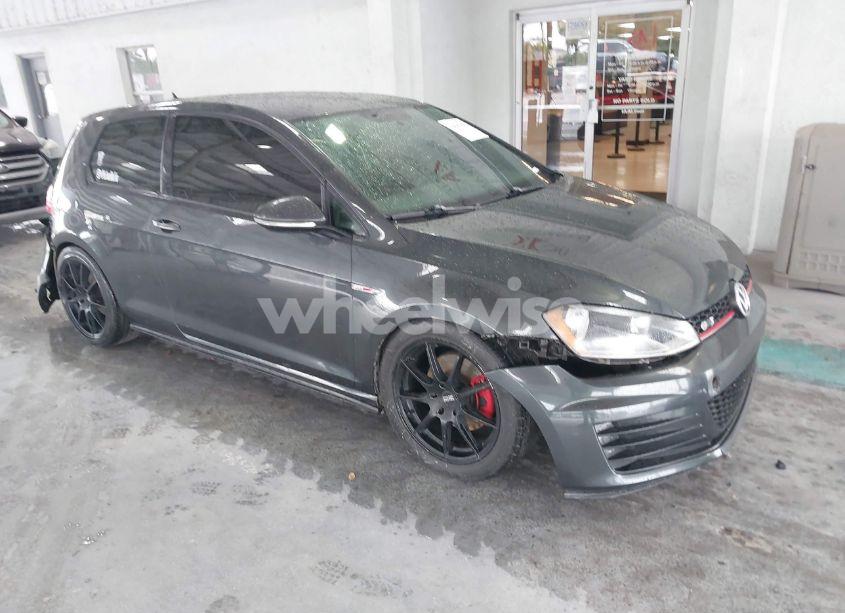 2015 Volkswagen Golf GTI S (VIN 3VWYT7AU7FM050160) main photo